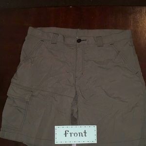 Columbia Womens shorts, olive green
